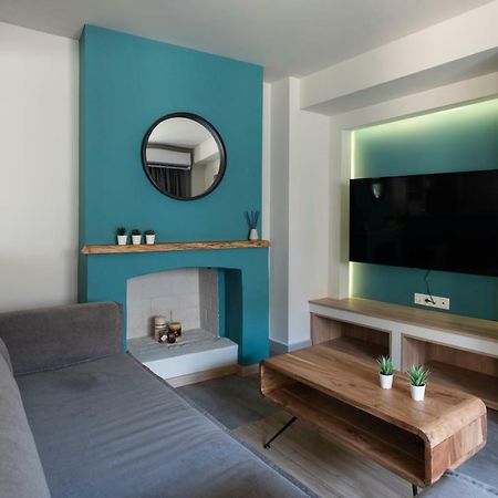 Groundfloor 2Br Apt With Smallyard Near The Heart Of Kalamáta Buitenkant foto