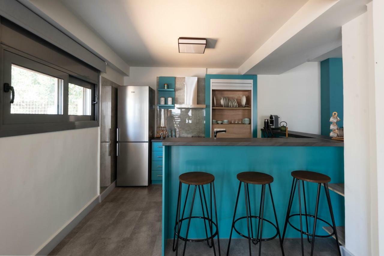 Groundfloor 2Br Apt With Smallyard Near The Heart Of Kalamáta Buitenkant foto
