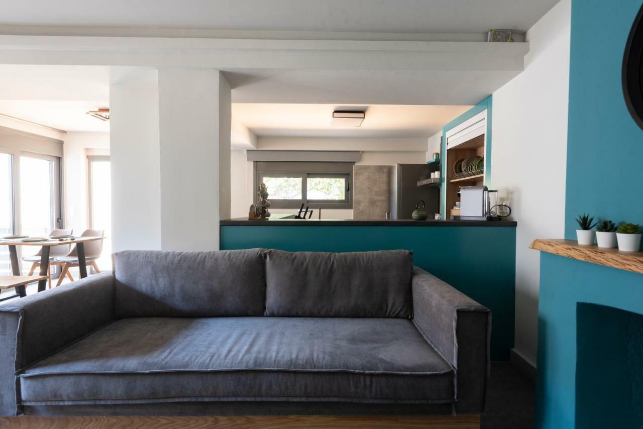 Groundfloor 2Br Apt With Smallyard Near The Heart Of Kalamáta Buitenkant foto
