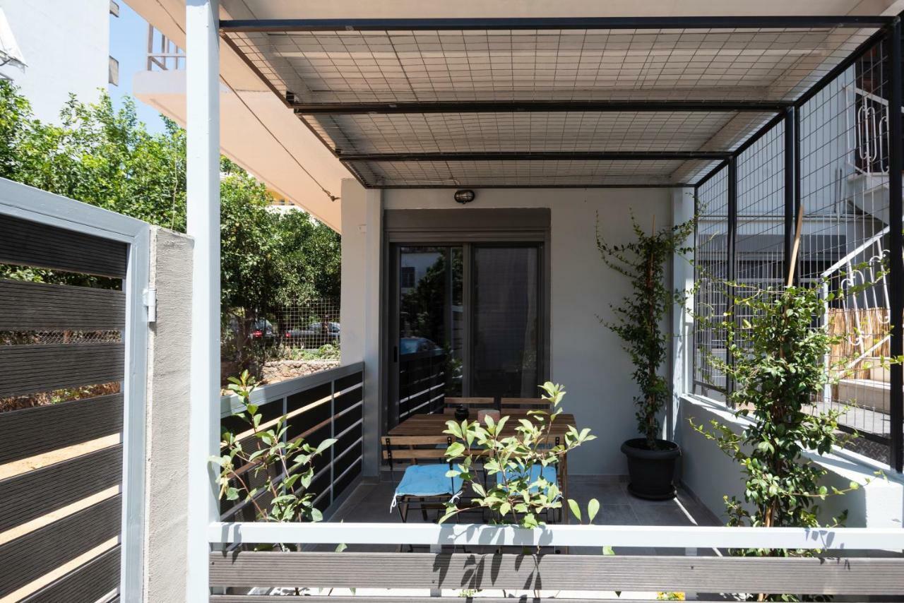 Groundfloor 2Br Apt With Smallyard Near The Heart Of Kalamáta Buitenkant foto