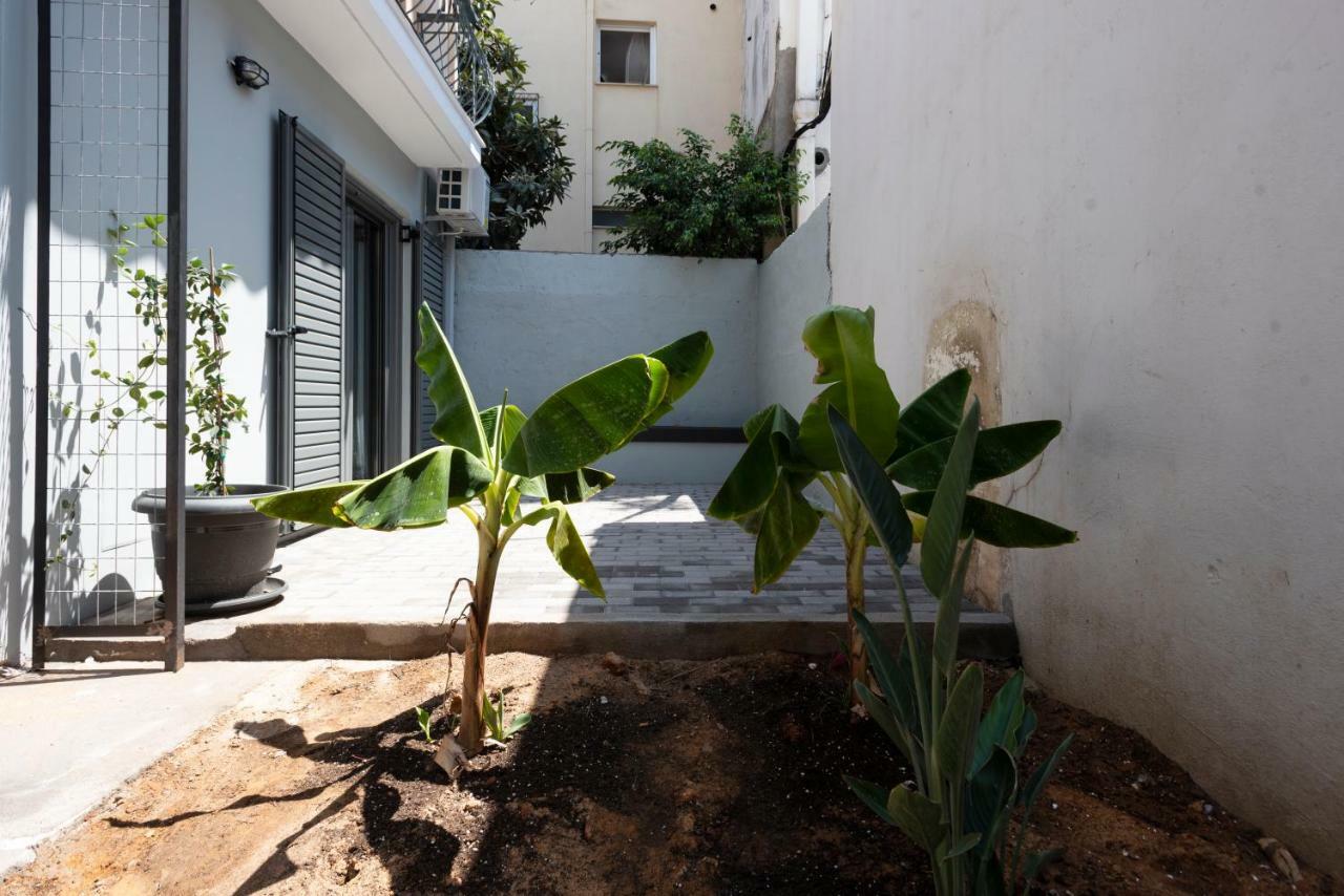 Groundfloor 2Br Apt With Smallyard Near The Heart Of Kalamáta Buitenkant foto
